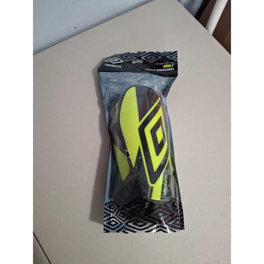 Umbro Adult‎ Stirrup Shinguards New